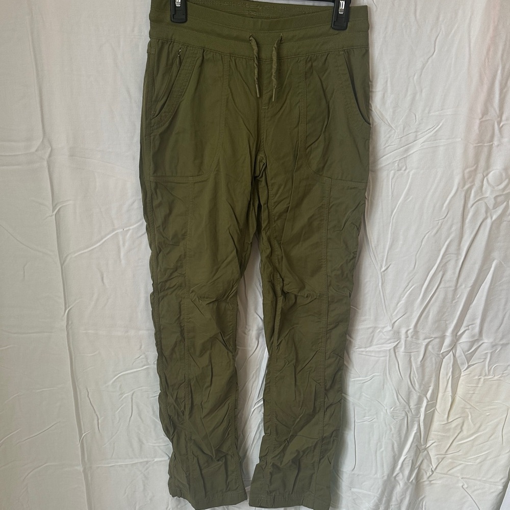 The North Face Women's Olive Cargo Pants